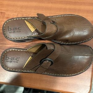 boc Women's Brown Leather Mules